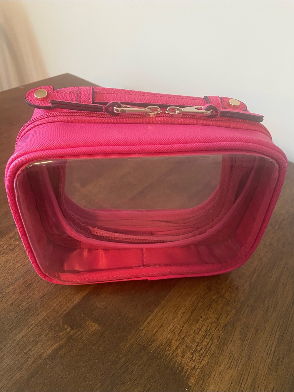 Calpak small cosmetic case - dragonfruit